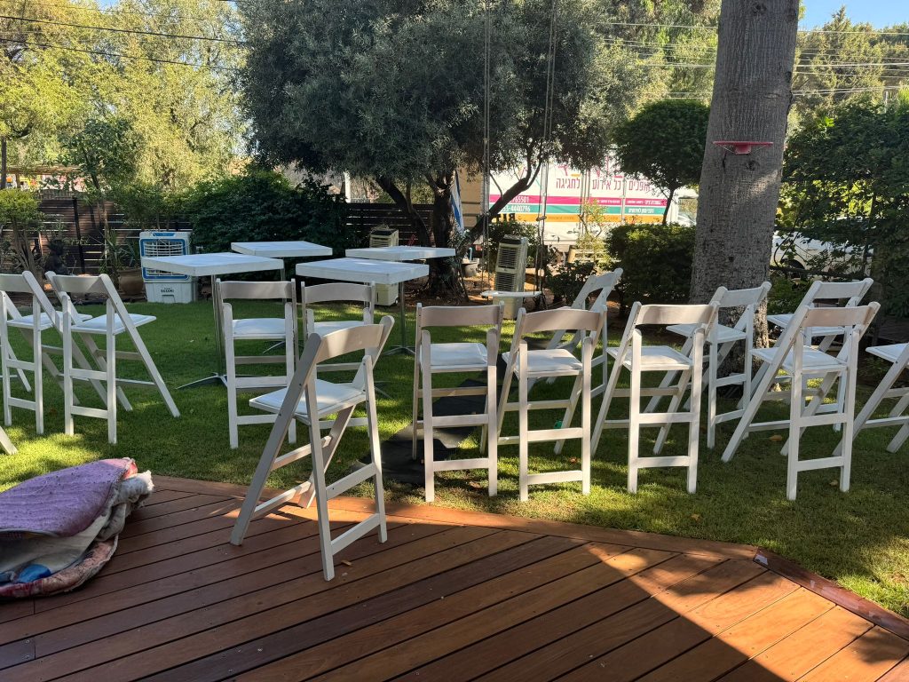 חבילת ריהוט מורחבת לאירועים