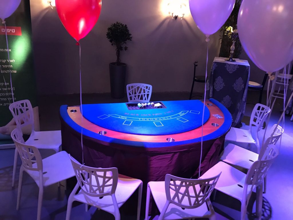 השכרת שולחן בלאק ג'ק