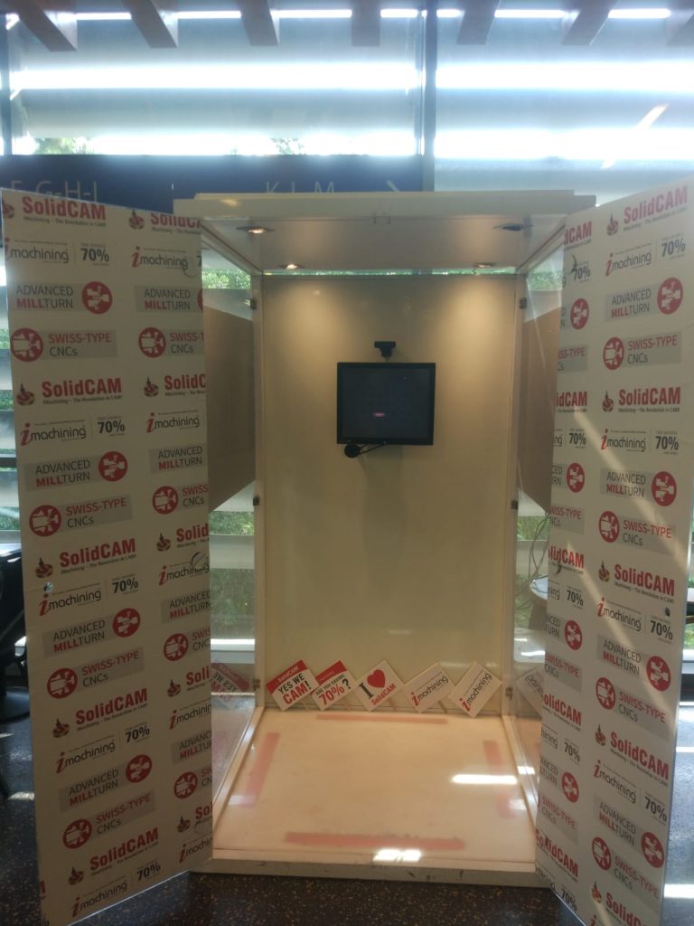 תא צילום שקוף