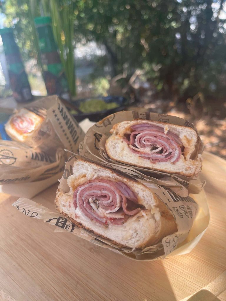 דוכן טוסט נקניק