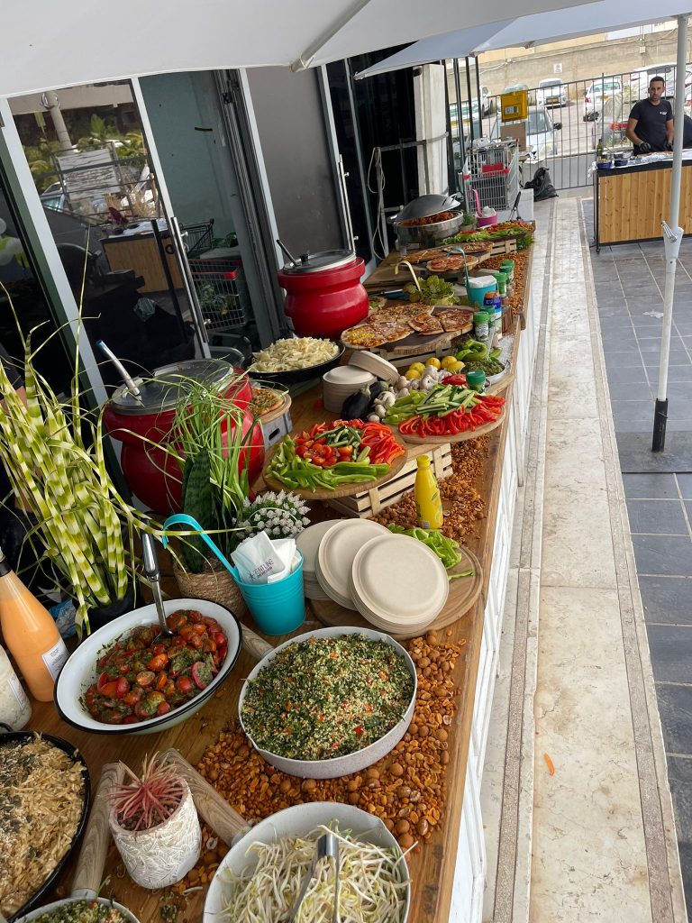 בר סלטים לאירועים