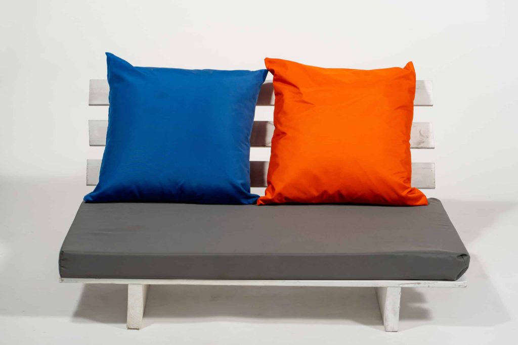 השכרת ספסל זולה