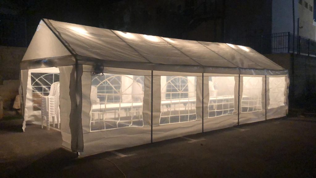 חבילת אבלים ל-80 איש